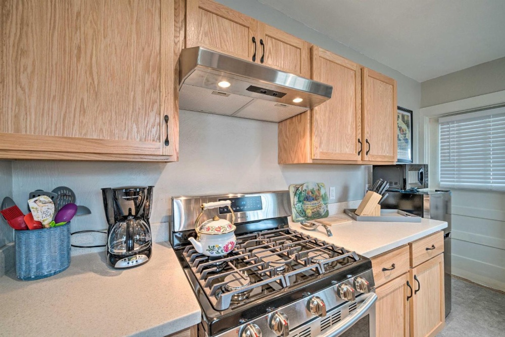 Well-equipped Cody Cottage 2 Miles to Cody Rodeo! Main image